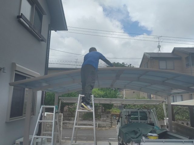【工事】小倉南区企救丘にて屋根塗装・外壁塗装工事をさせて頂いております！(13日目）