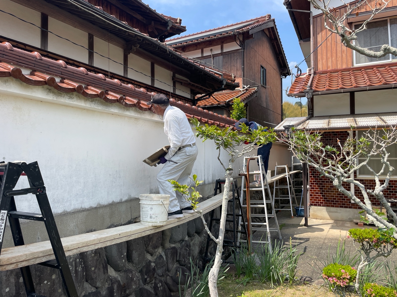 【工事6日目】小倉南区：T様　塀塗装及び漆喰工事