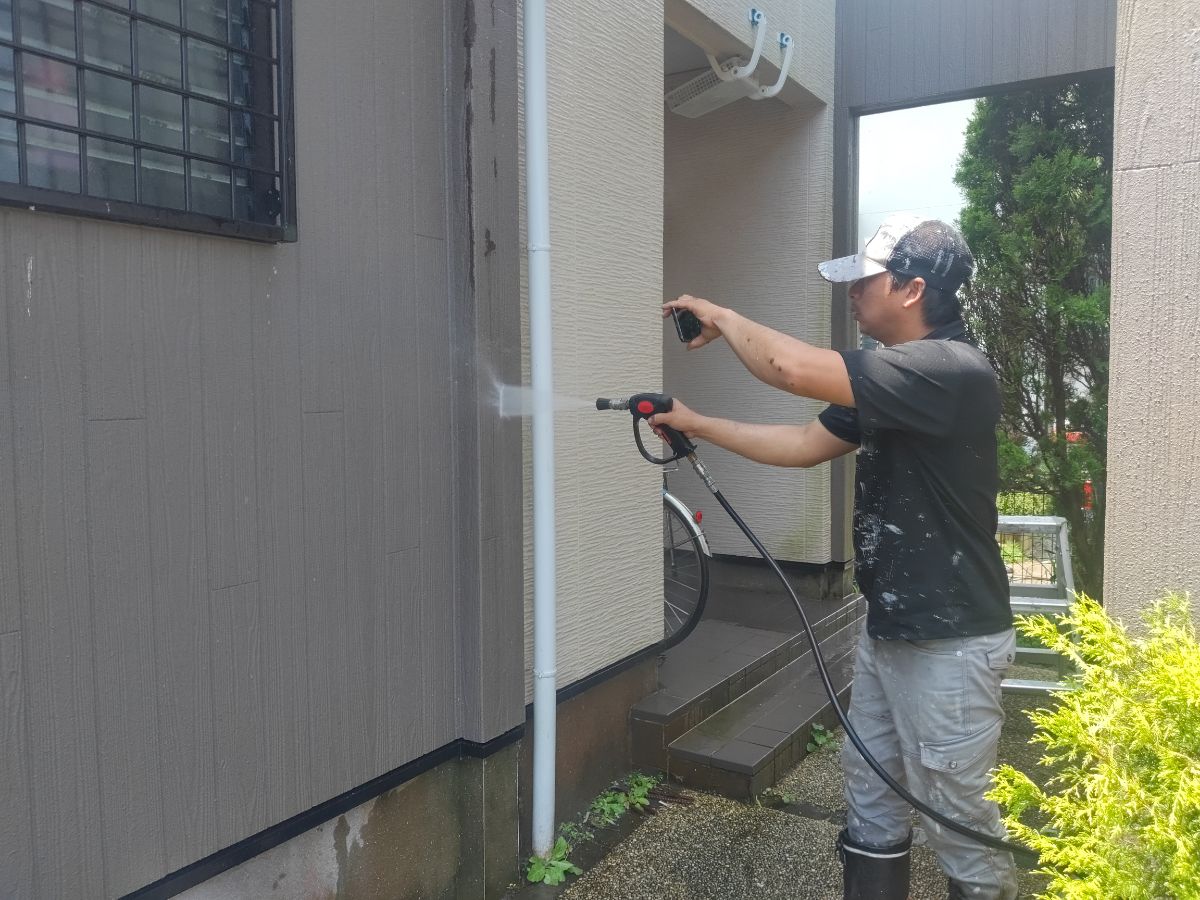 【工事1日目】小倉南区　K様　部分外壁塗装・ベランダ塗装工事
