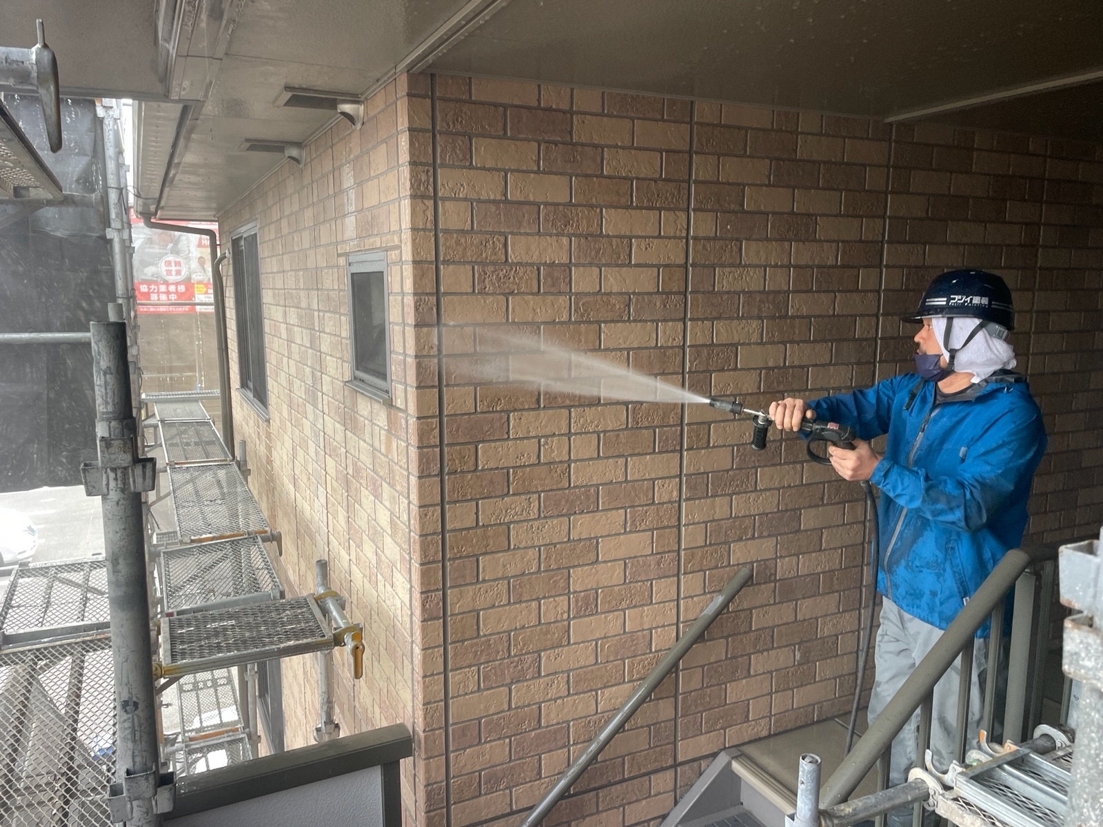 【工事2日目】北九州市八幡西区：法人様　外壁塗装・屋根塗装　及び　その他塗装工事