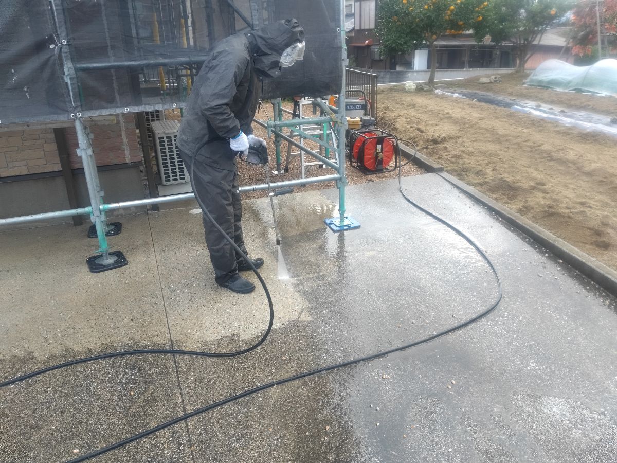 【工事2日目】北九州市小倉南区：匿名希望様　外壁塗装　及び　その他塗装工事