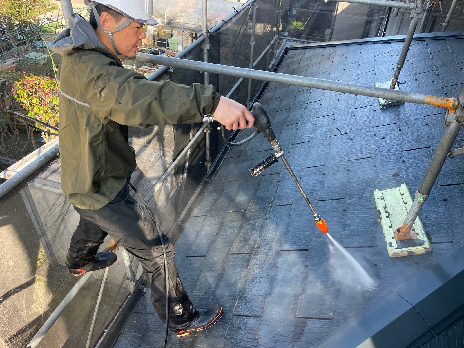 【工事2日目】飯塚市：H様　屋根塗装・外壁塗装　及び　その他塗装工事