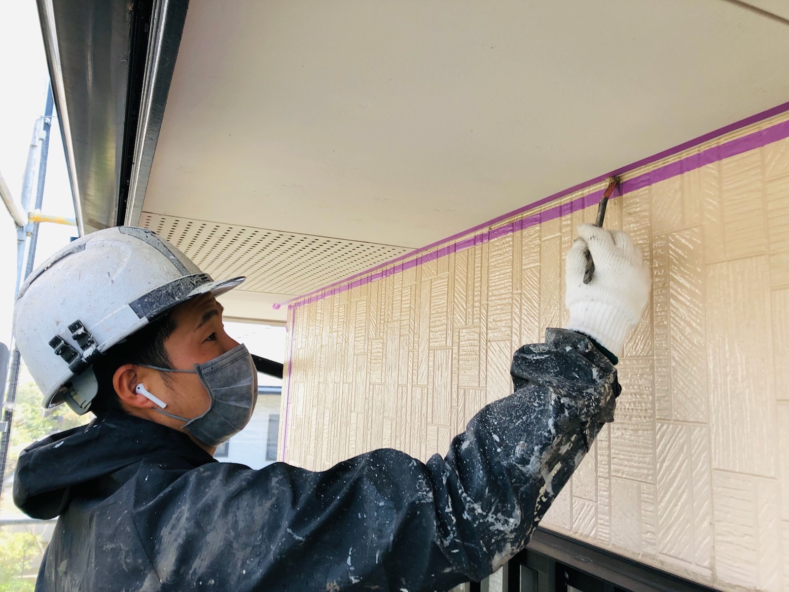 【工事】3月15日(火)京都郡苅田町にて屋根塗装・外壁塗装をさせて頂いております！（3日目）