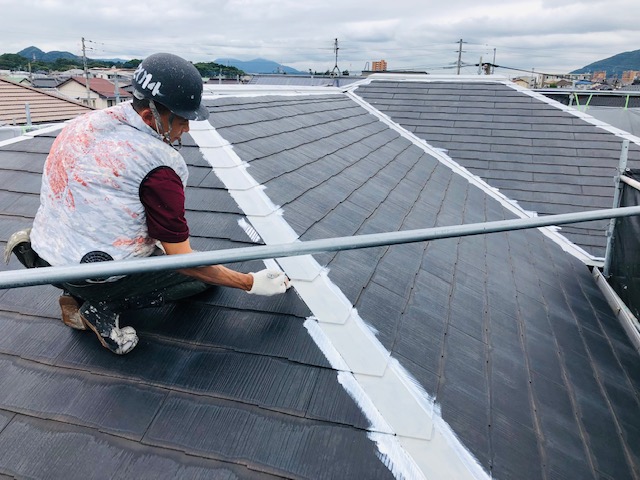 10月13日(水)北九州市小倉南区中曽根での屋根塗装・外壁塗装・付帯塗装工事をさせて頂いてます！(3日目)