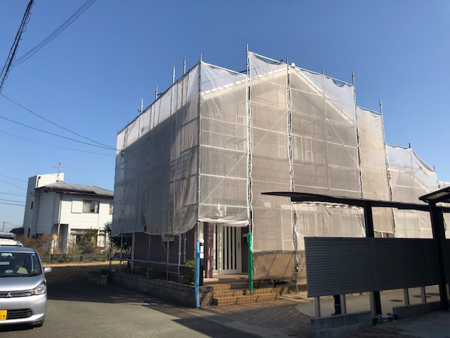 2/23(日)嘉穂郡桂川町のお住まいにて屋根塗装・外壁塗装工事をさせて頂いてます！