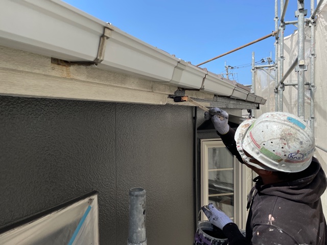 3/23(火)北九州市、遠賀郡にて屋根、外壁塗装及び店舗改修工事をさせて頂いてます！