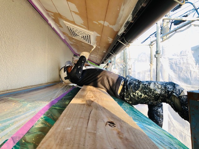 【工事】12月10日(金)京都郡苅田町葛川にて外壁塗装・リフォーム工事をさせて頂いております。(6日目)