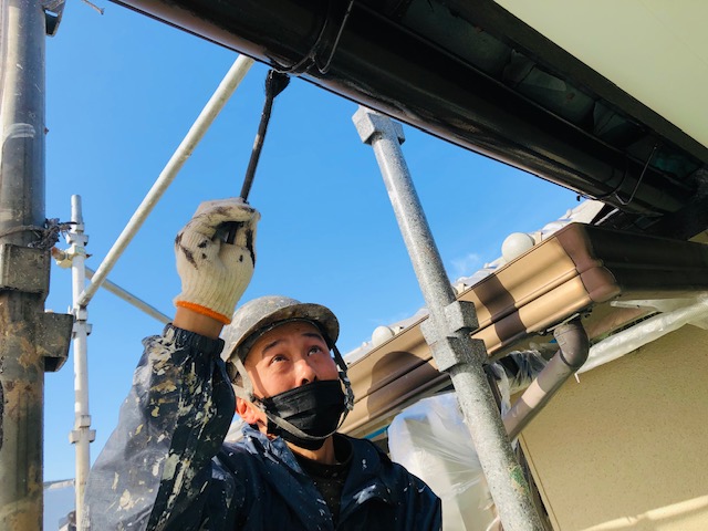 【工事】12月15日(水)京都郡苅田町葛川にて外壁塗装・リフォーム工事をさせて頂いております。(10日目)