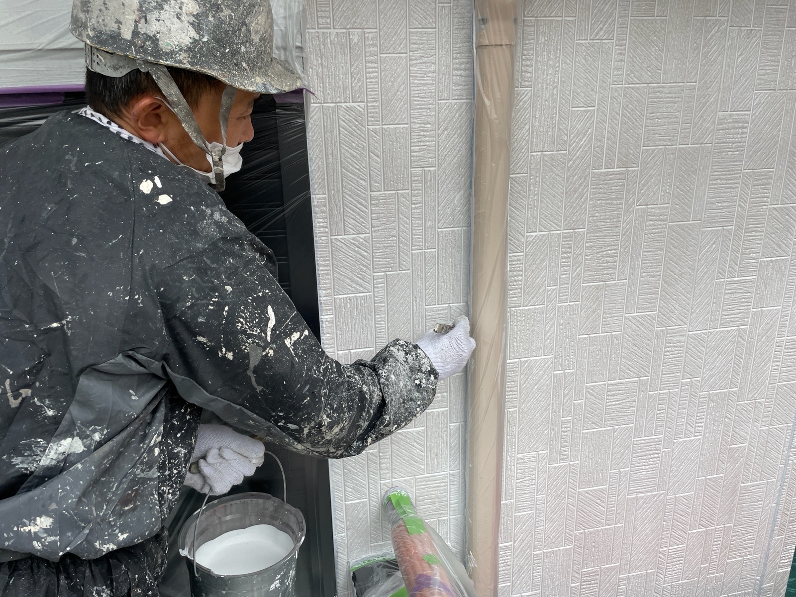【工事】3月19日(土)京都郡苅田町にて屋根塗装・外壁塗装工事をさせて頂いております！（6日目）